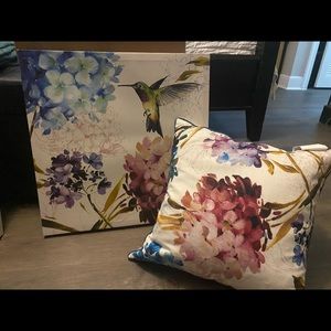 ✨SOLD ✨Matching pillow & wall art
